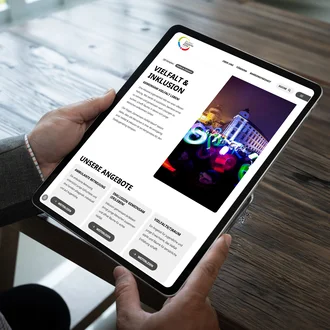 Tablet-Mockup mit der Seite Vielfalt und Inklusion des Stadtjugendrings Kempten.