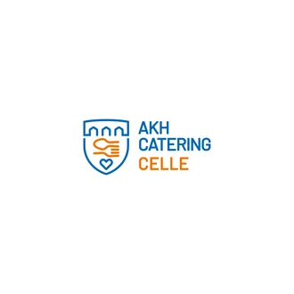 Logo von AKH Catering Celle mit stilisiertem Haus, Herzsymbol und Schriftzug in Blau und Orange auf weißem Hintergrund