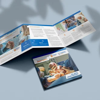 Zweifach abgebildeter Flyer des Perinatalzentrums Level 1 am Allgemeinen Krankenhaus Celle, mit Titelseite „Wenn dich das Risiko trifft!“ und Innenseiten zu Geburtshilfe und Versorgung bei Risikogeburten